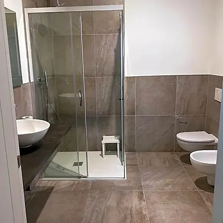 לינה וארוחת בוקר A Casa Di Lella